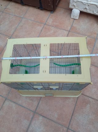 Jaula grande para pájaros beige y verde