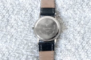 Reloj de cuarzo plata y negro