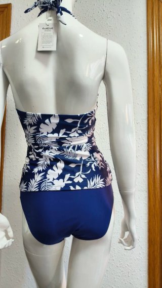 Tankini floral azul marino y blanco, M