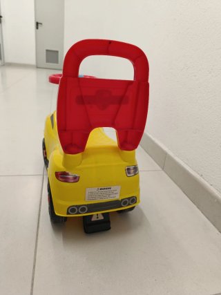 Correpasillos coche