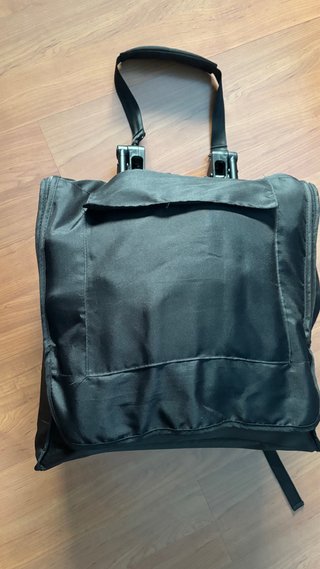 Silla Yoyo Babyzen Negra y Blanca. Seminueva