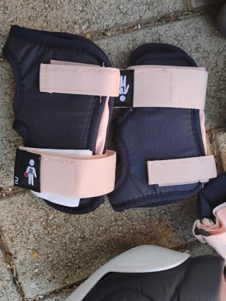 Patines en línea con protecciones del 32 al 35
