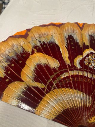 Abanico madera pintado a mano 19cm