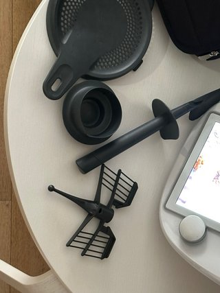 Thermomix TM6 con accesorios y bolsa
