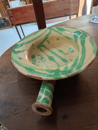 Orinal antiguo catalán o de monja
