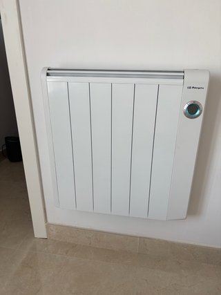 Radiador Eléctrico de Pared