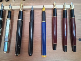 Lote 14 plumas estilográficas y de tinta