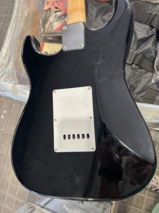 Guitarra Eléctrica OQAN OGE-STARTER RDS
