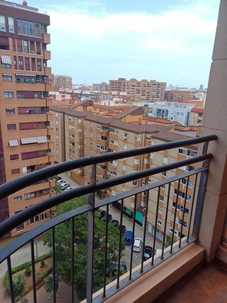 Piso en alquiler en Ciutat Jardí en Valencia
