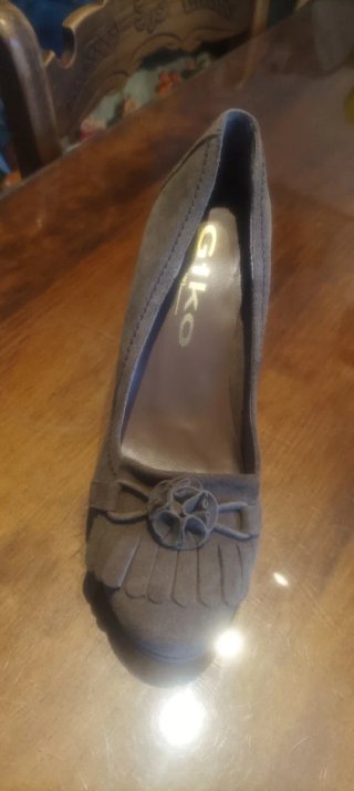 Zapatos de tacón Giko ante marrón
