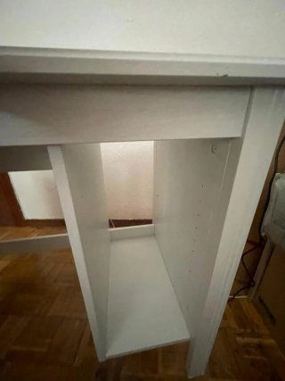Escritorio de madera blanco
