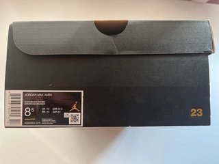Zapatillas Jordan Max Aura Negras y Rojas