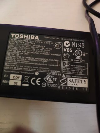 Cargador Toshiba Portátil. Mirar expecificaciones