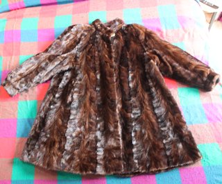 Abrigo de piel marrón Talla XL