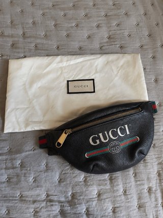 Borsa a spalla Gucci in pelle nera