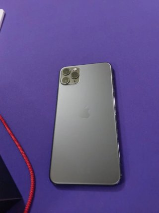 iPhone 11 Pro Max Space Gray Usado