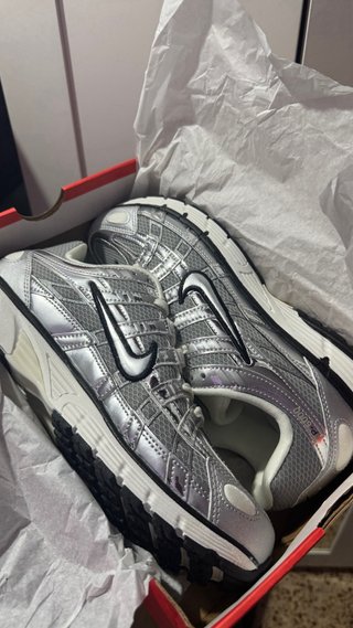 Zapatillas Nike Talla 46 Plata y Blanco