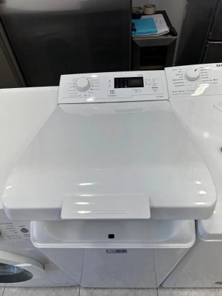 Lavadora carga superior + Nevera