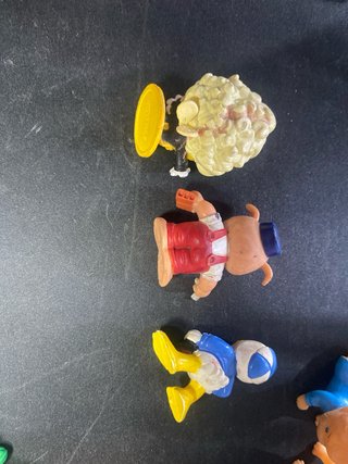 Figuras PVC variadas: Toy Story, Pitufos, etc.