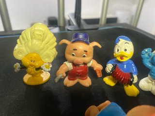 Figuras PVC variadas: Toy Story, Pitufos, etc.