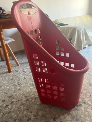Carrito de la compra rojo