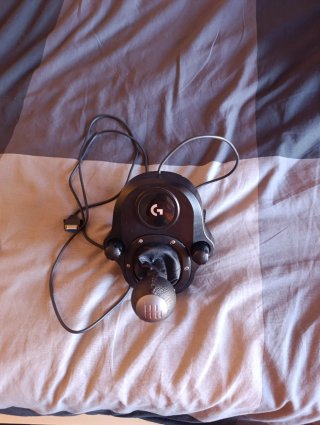 Volante Logitech G29 + Shifter+ auriculares