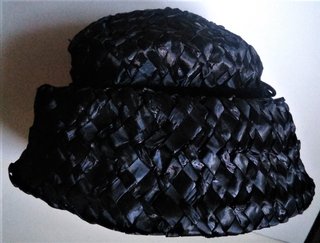 SOMBRERO DE ÉPOCA DE RAFIA NEGRA