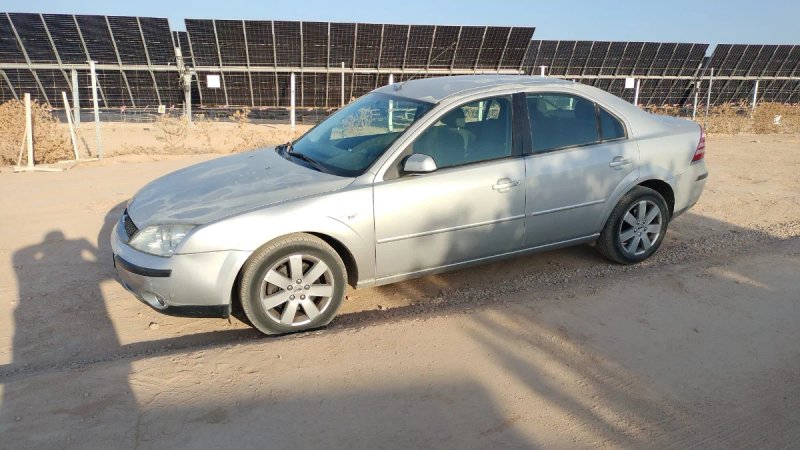 Ford Mondeo 2001 - foto 1