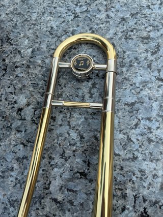 Trombon nuevo sin estrenar.