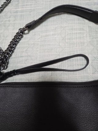 Bolso negro tachuelas sin estrenar