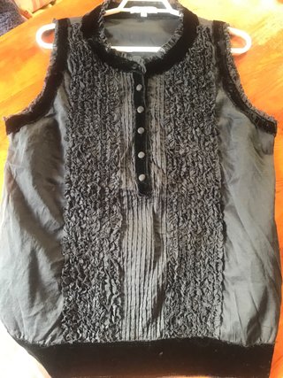 Top Vestir Negro con Volantes