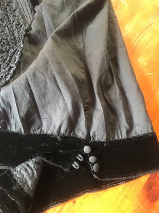 Top Vestir Negro con Volantes