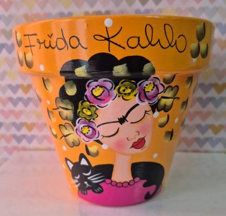 Macetas pintadas a mano estilo Frida Kahlo