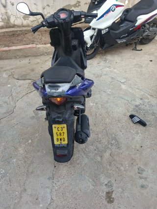 Yamaha Aerox 50 4T Scooter Azul