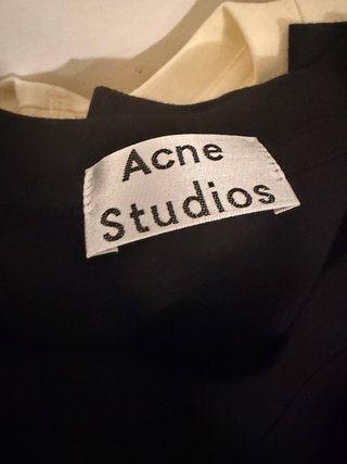 Camiseta Acne Studios Negra Manga Larga