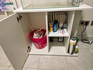 Acuario Aquael 56L con Mesa
