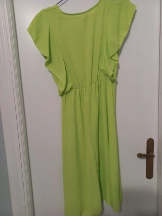 Vestido de verano verde lima