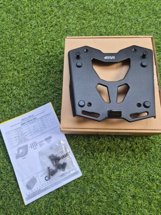 Soporte Givi SRA 5143 BMW R1300GS Adv