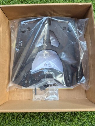 Soporte Givi SRA 5143 BMW R1300GS Adv
