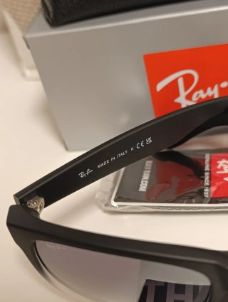 RB Justin Flash Black White