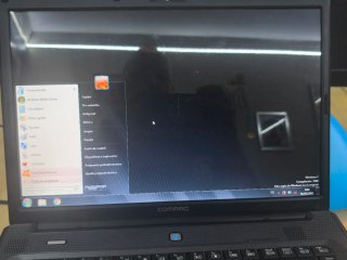 Ordenador portátil Compaq negro/gris