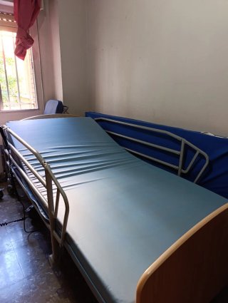 Cama articulada madera y metal