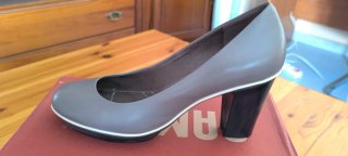 Zapatos de salón Camper grises