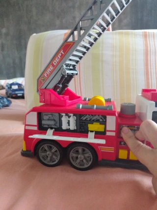 Camión de bomberos de juguete