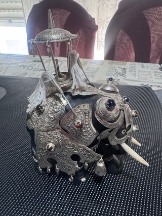 Elefante Ceremonial Plata y Piedras