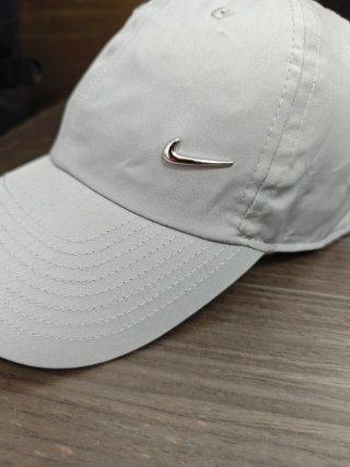 Gorra Nike Dri-Fit Talla S/M Gris