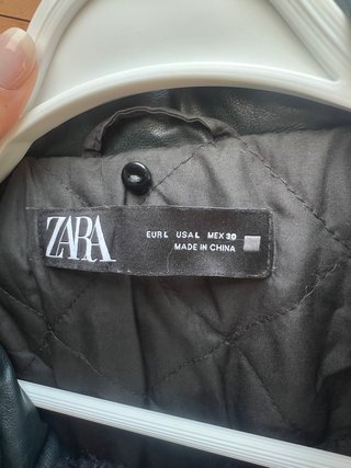 Chaqueta ZARA cuello de pelo extraíble verde azul