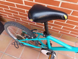 Bicicleta infantil azul