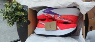Asics Magic Speed 4 Talla 45 Roja/Blanca