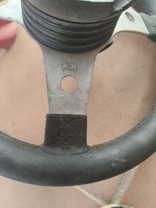 Volante Luisi Clásico